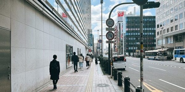 横浜高島屋の横道